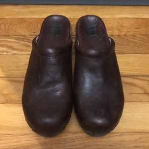 Frye Clara campus clog